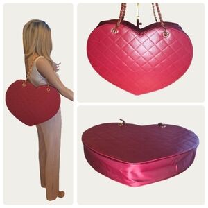 Frederick's of Hollywood Pink Quilted Heart Shoulder Bag
